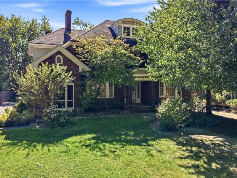 Cleveland Heights, OH 44106 Photo 2