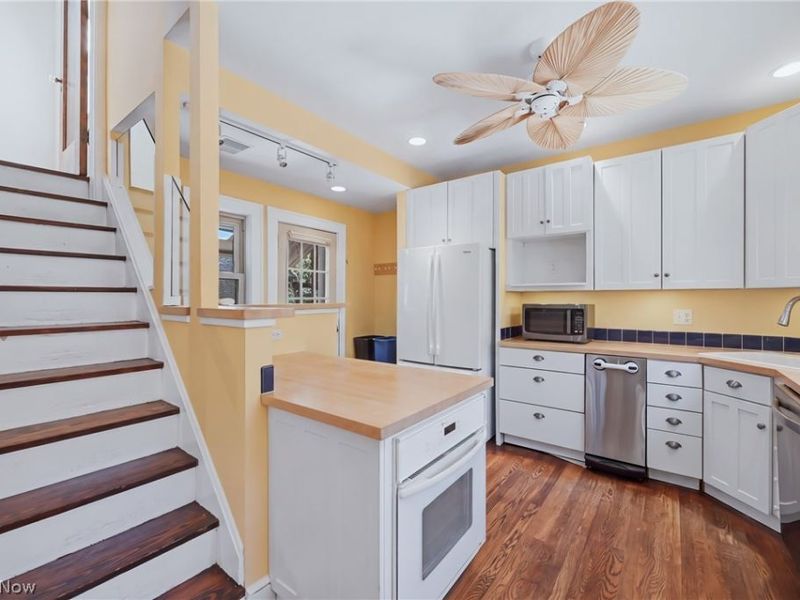 Cleveland Heights, OH 44106 Photo 23