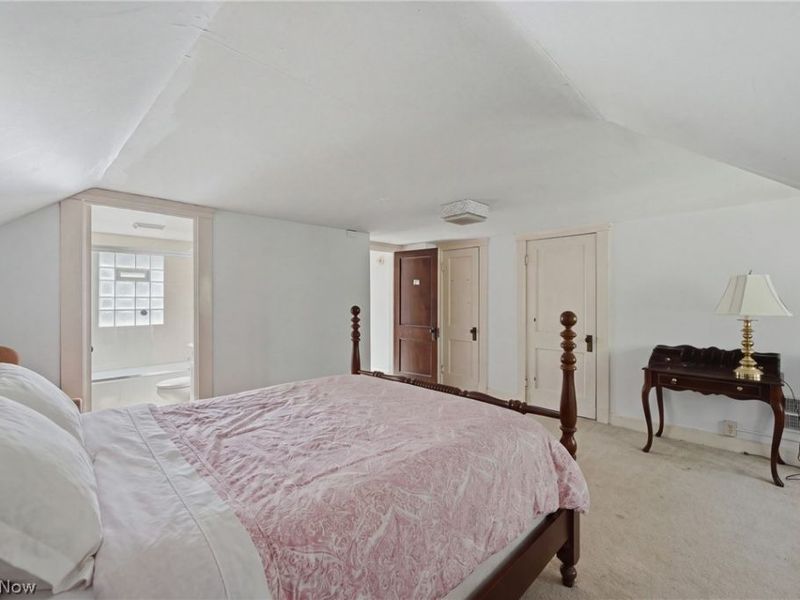 Cleveland Heights, OH 44106 Photo 43