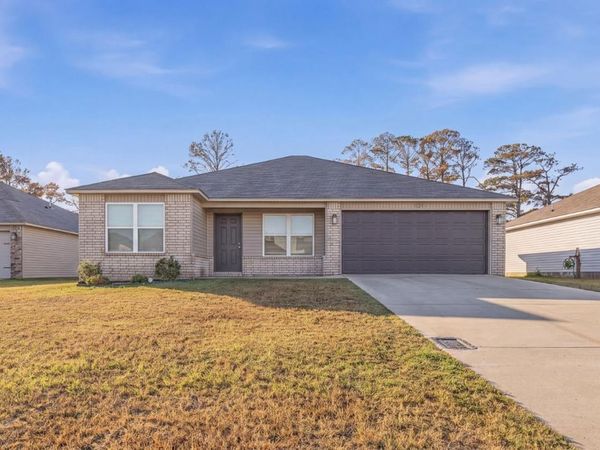 715 Thicket Lane, Jonesboro, AR 72401