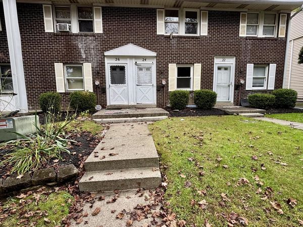 24 Maxwell Drive, Troy, NY 12180