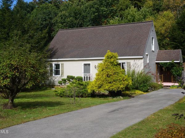 6 Newington Avenue, Gansevoort, NY 12831