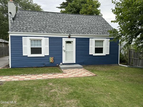 6 Pfeil Avenue, Colonie, NY 12205