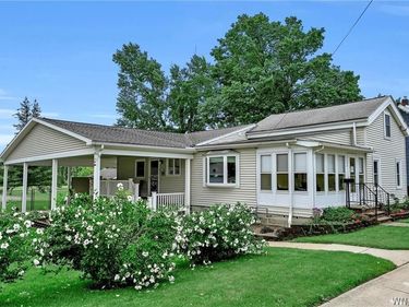 1207 S Main Street, Medina, NY 14103