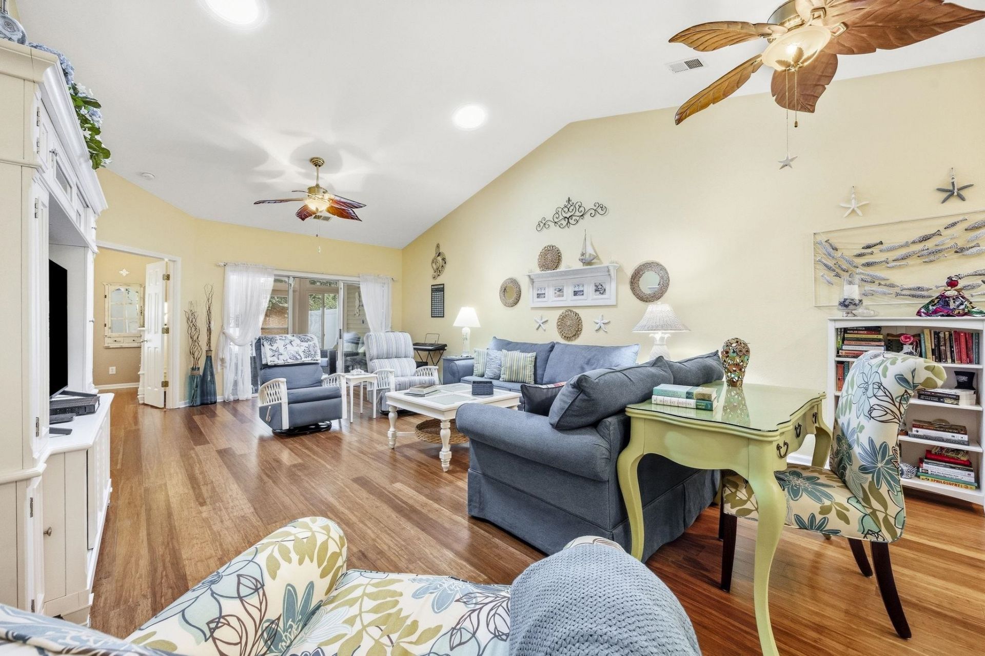111 Chenoa Dr. Photo 12
