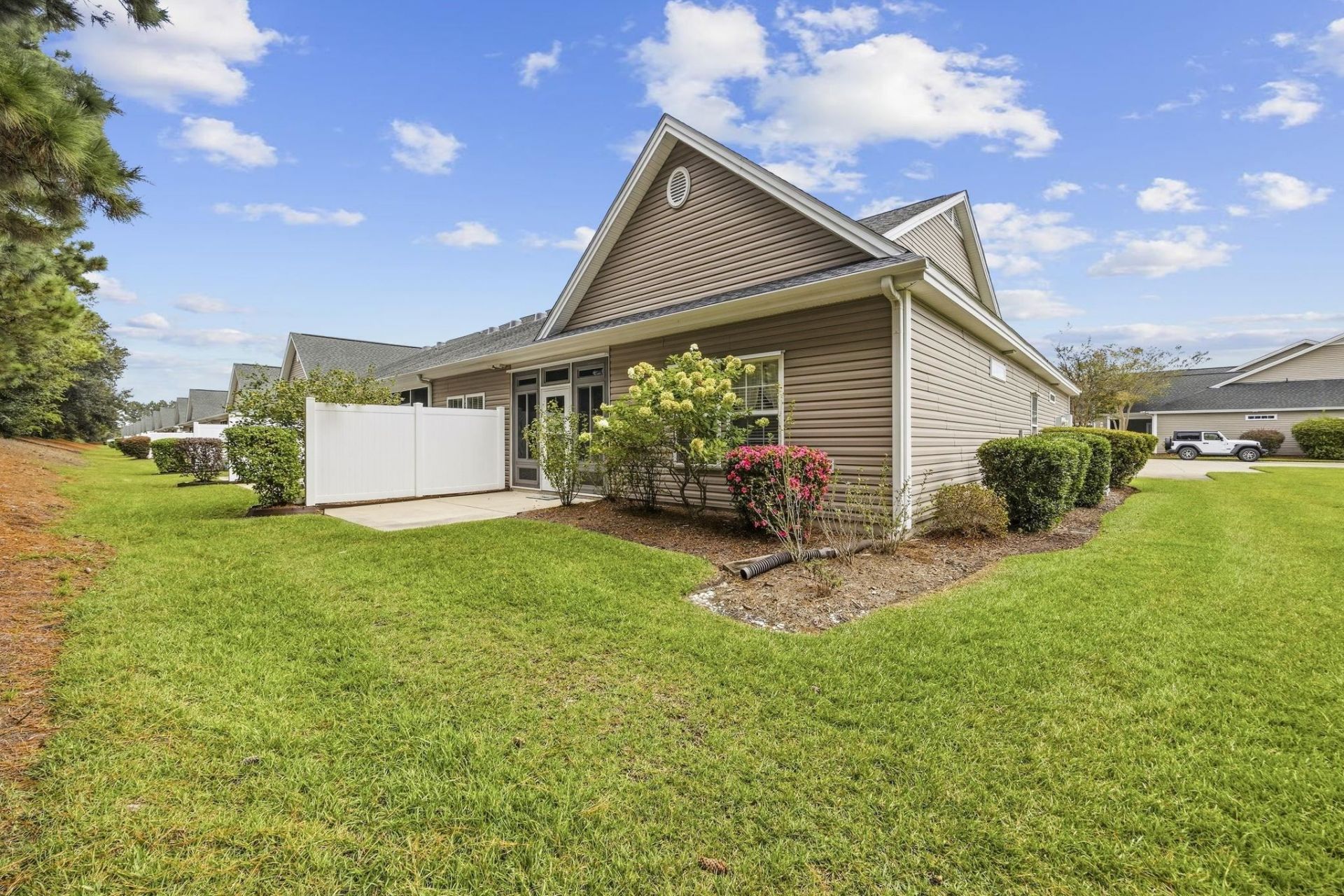 111 Chenoa Dr. Photo 26
