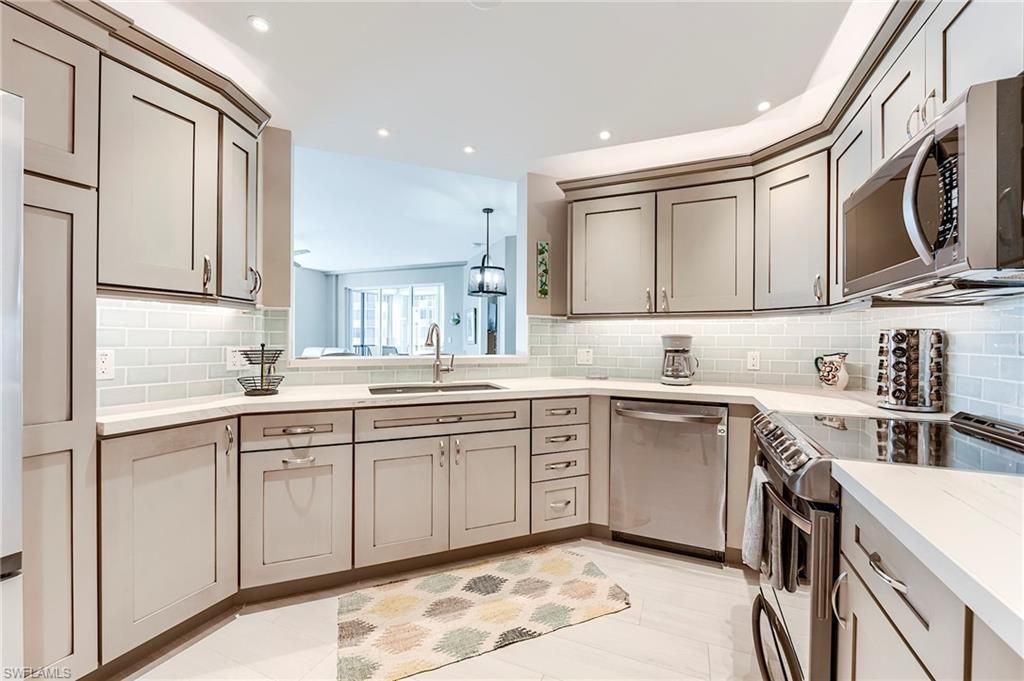 4183 Bay Beach Ln, Unit 375, Fort Myers Beach, FL 33931 Photo
