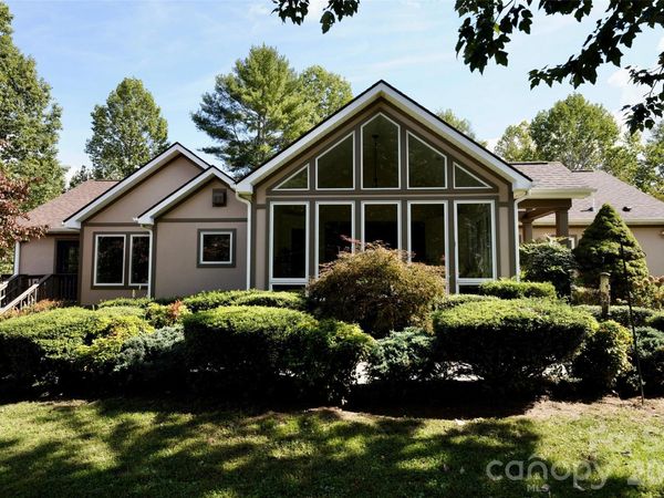 525 Silent Acres Road, Waynesville, NC 28785