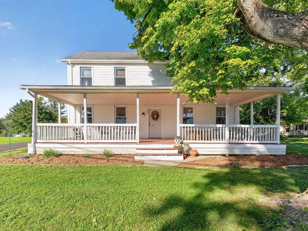93 Main Street, Unionville Center, OH 43077