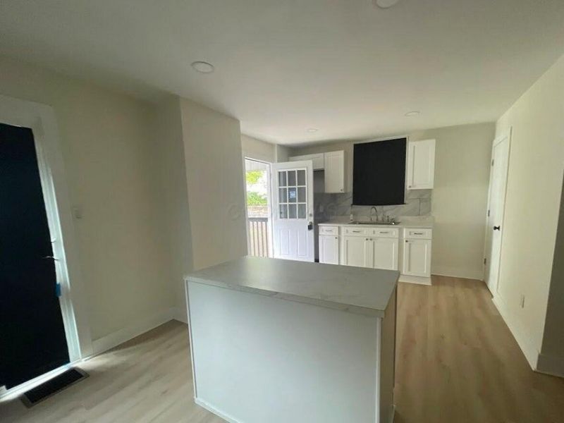 143 S Princeton Avenue , Columbus, OH 43222 Photo 7