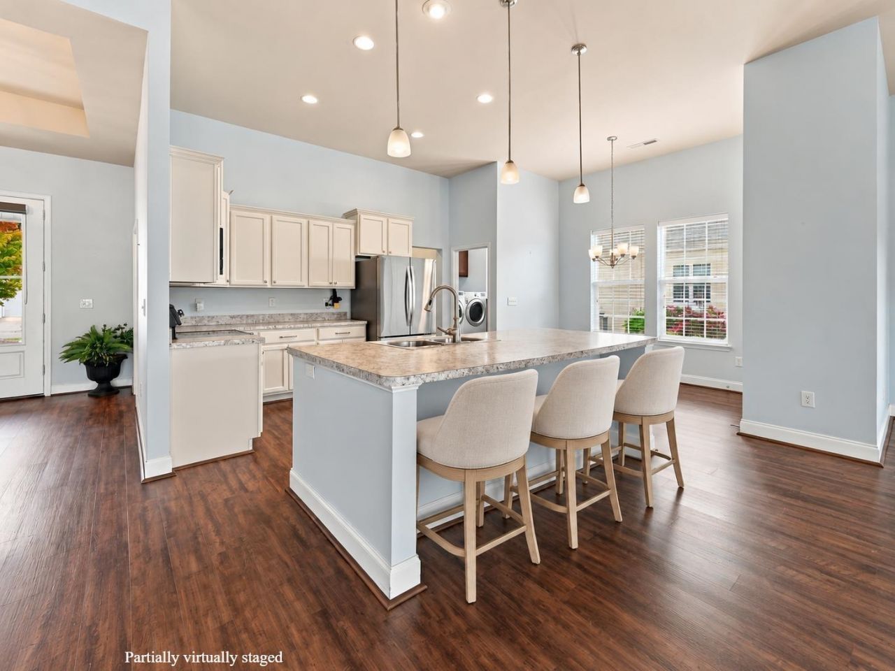 864 Callant Dr. Photo 13