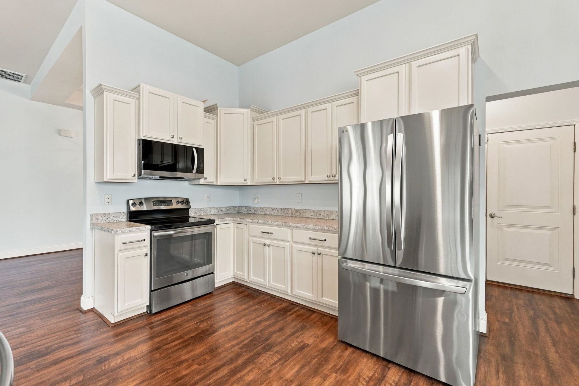 864 Callant Dr. Photo 16