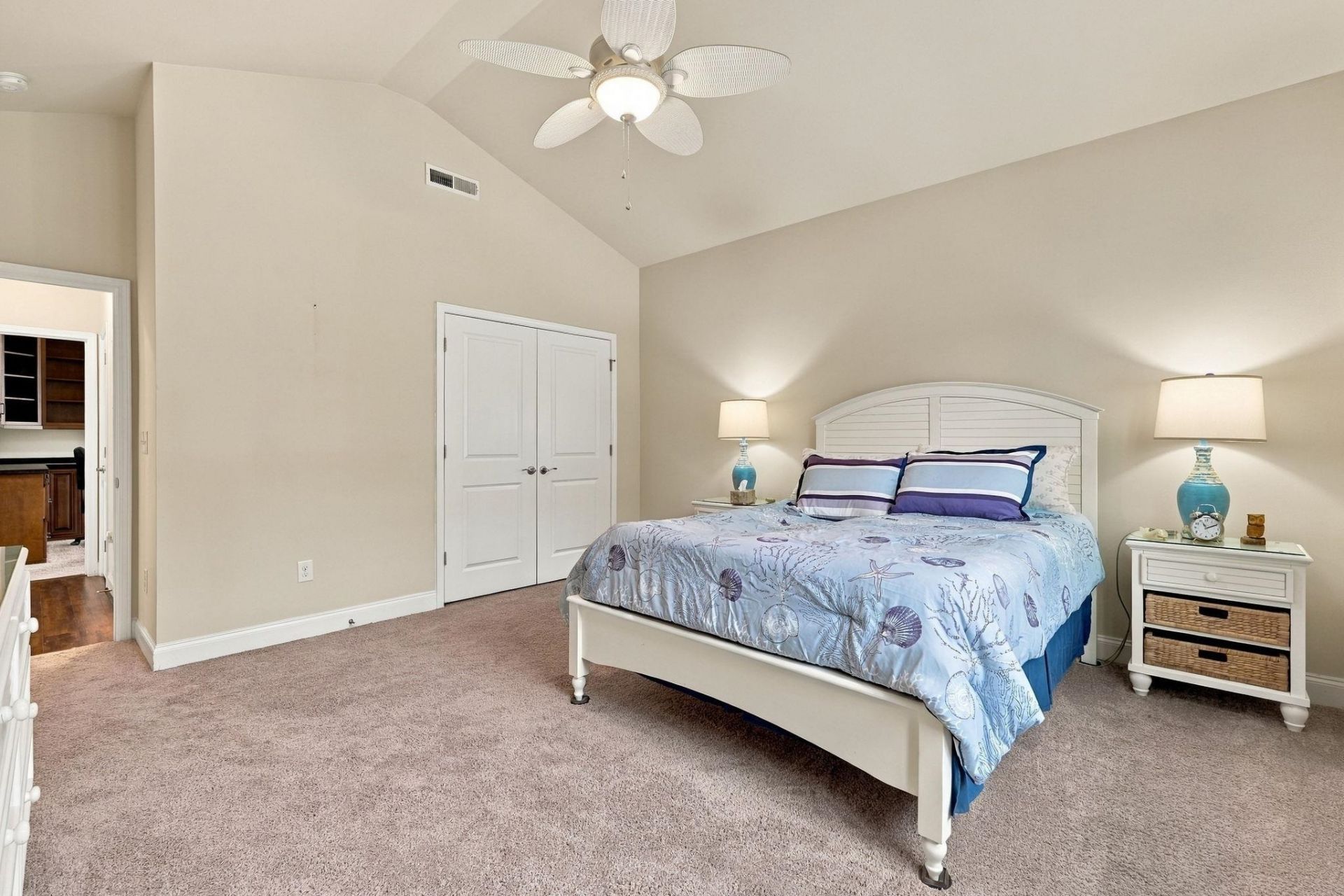 864 Callant Dr. Photo 31