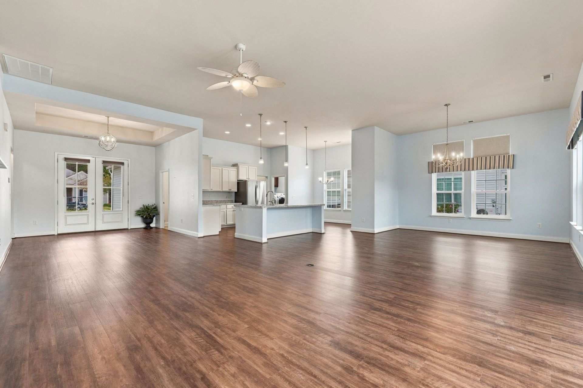 864 Callant Dr. Photo 37