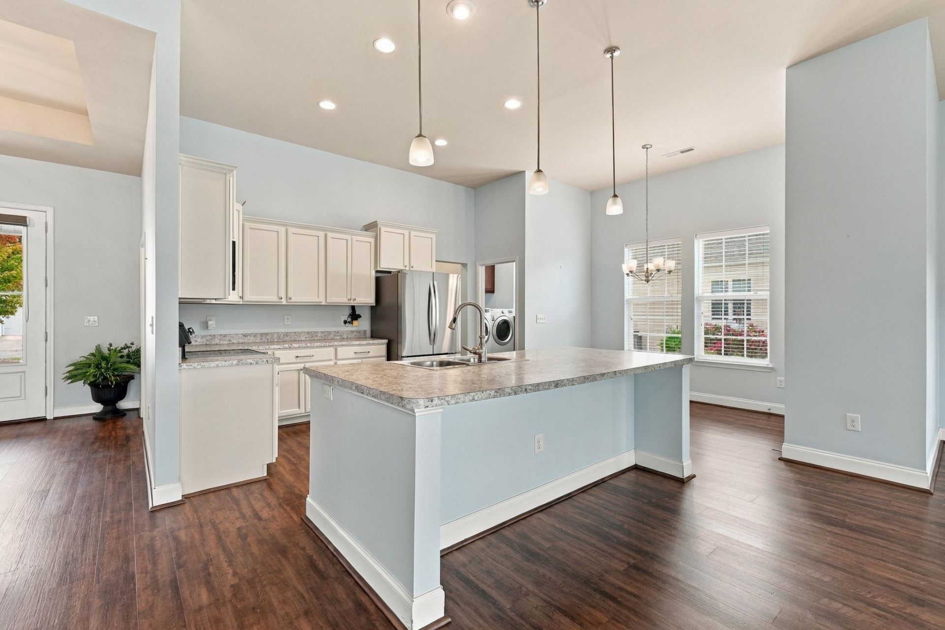 864 Callant Dr. Photo 45