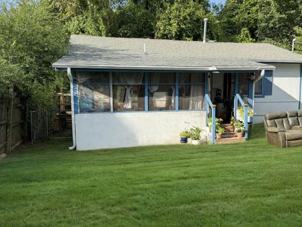 414 N Bristow Avenue , Coweta, OK 74429