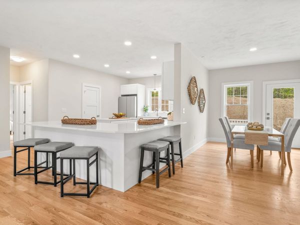 99 Driftwood Circle, Unit 38, Sandown, NH 03873