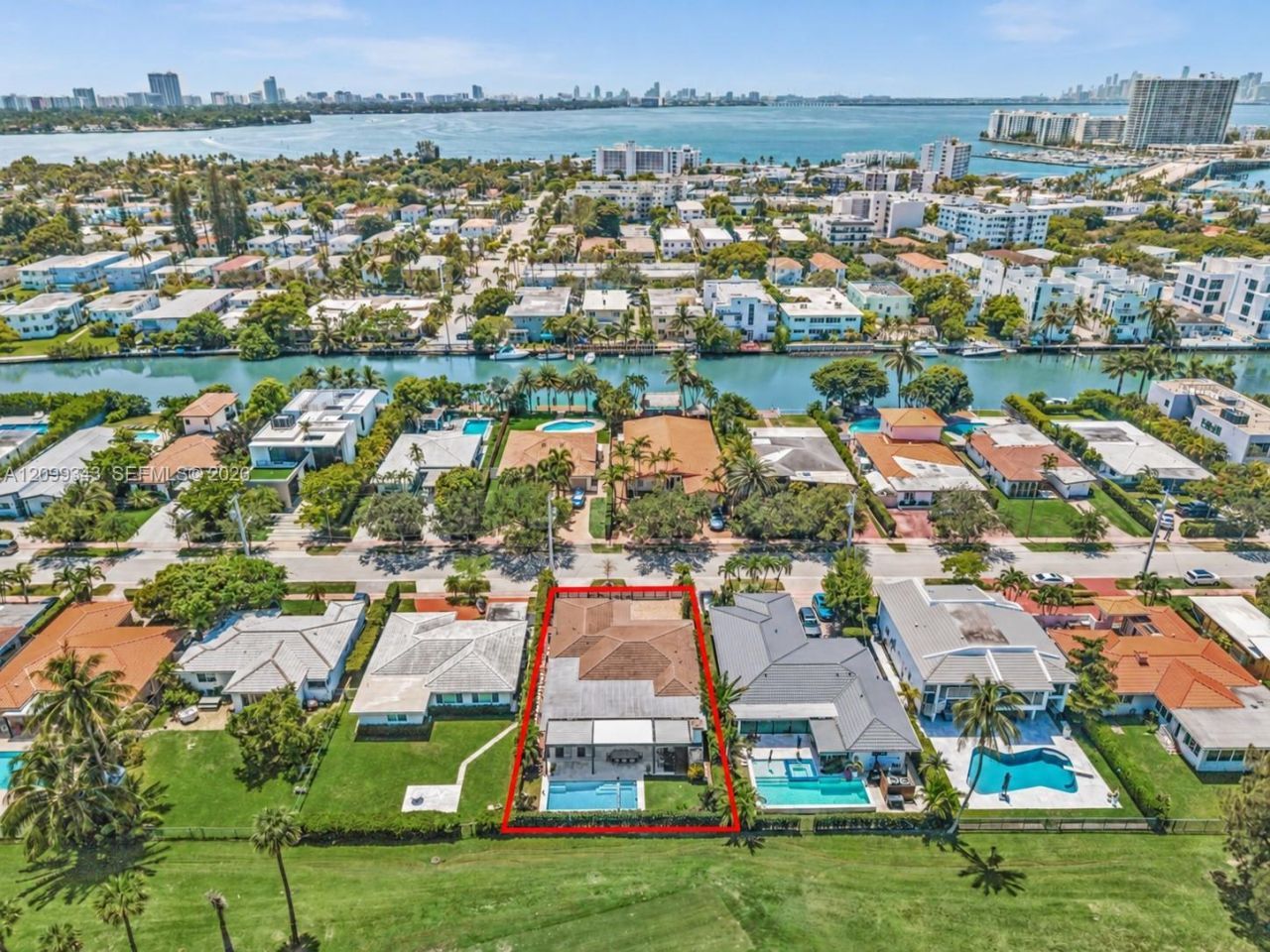 797 S Shore Dr , Miami Beach, FL 33141 Photo