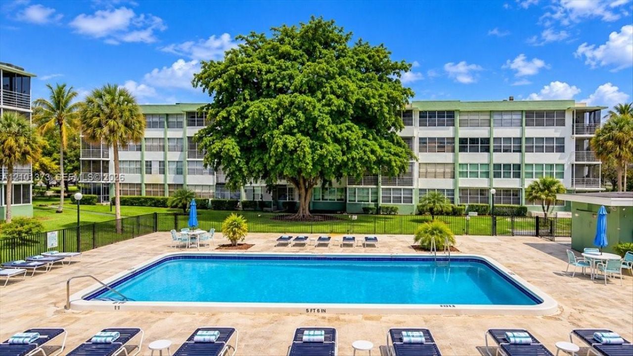 2751 Taft St , Unit 404, Hollywood, FL 33020 Photo