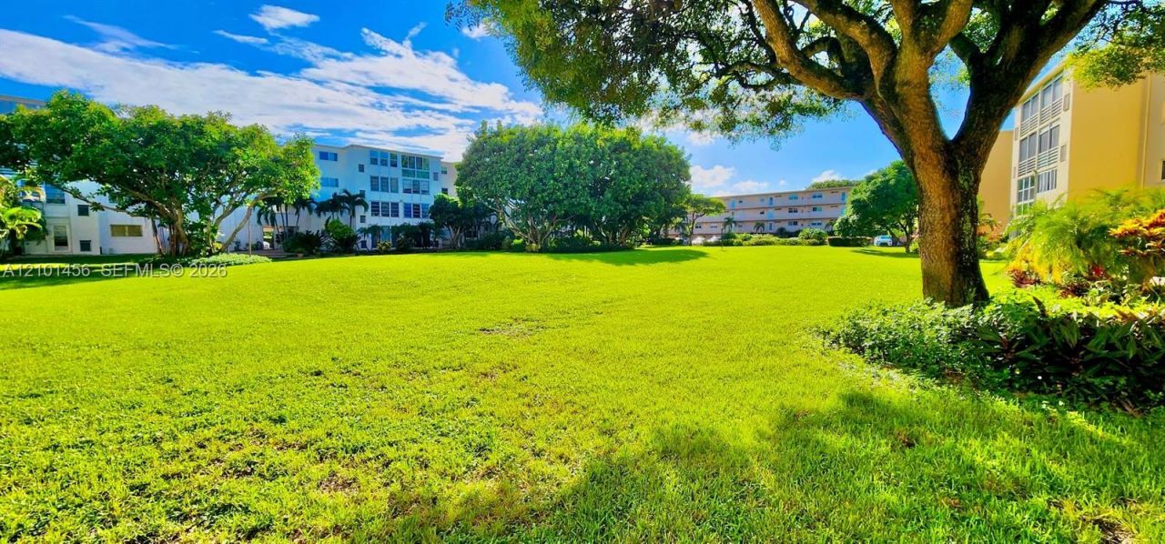 2615 NE 3rd Ct, Unit 1060, Boynton Beach, FL 33435 Photo