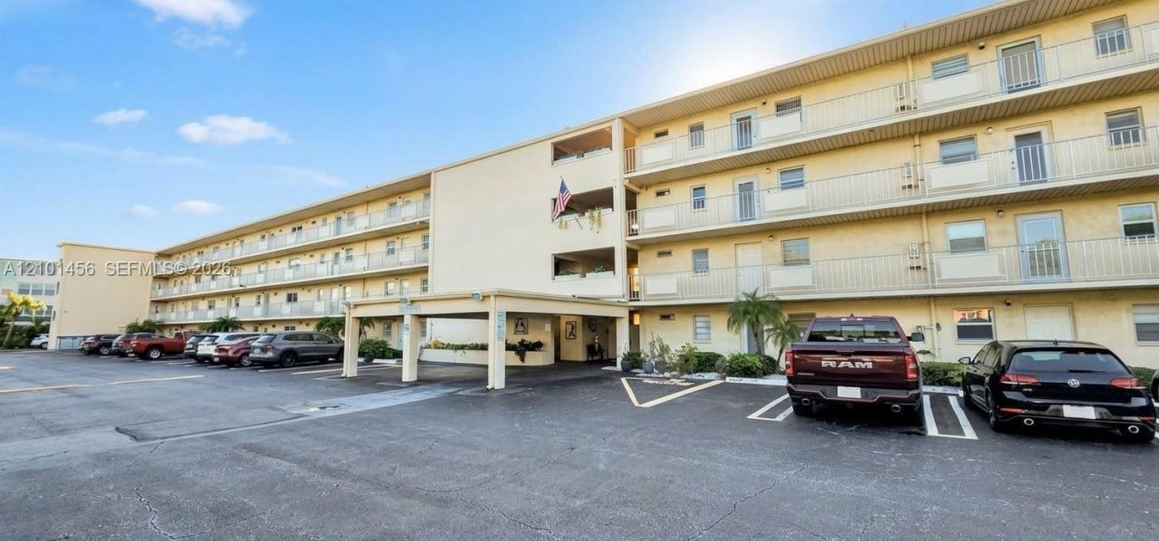 2615 NE 3rd Ct, Unit 1060, Boynton Beach, FL 33435 Photo