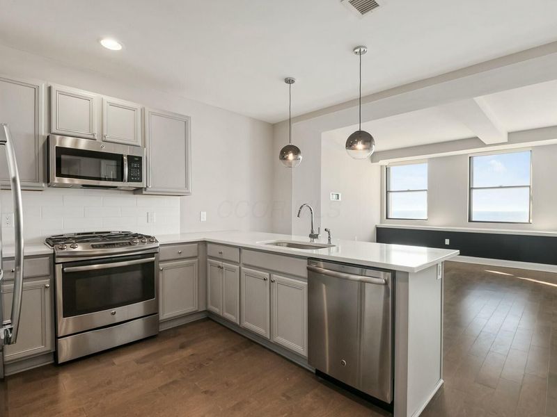 50 W Broad Street , Unit 2403, Columbus, OH 43215 Photo 7