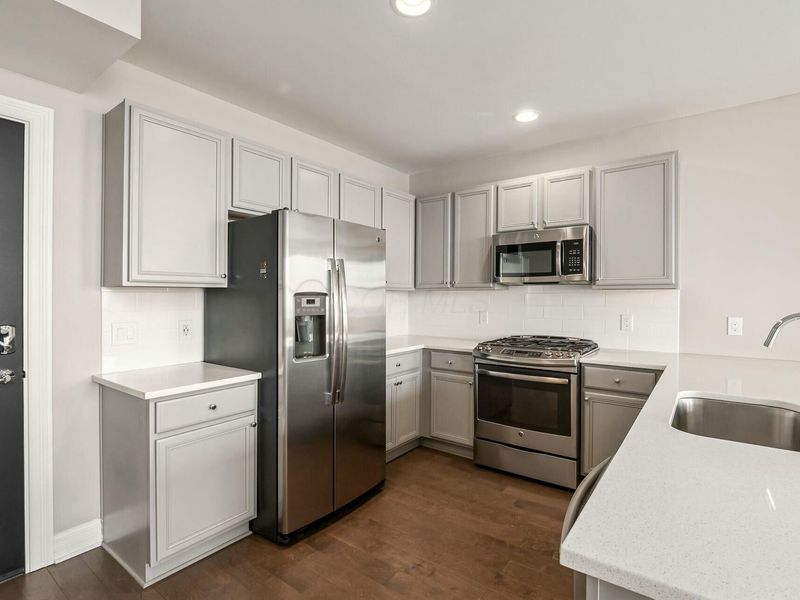 50 W Broad Street , Unit 2403, Columbus, OH 43215 Photo 8
