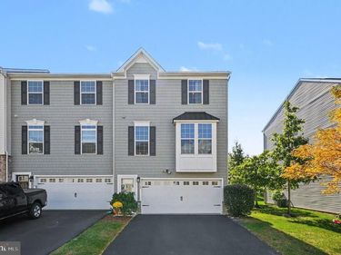 312 PIN OAK LANE, PERKASIE, PA 18944