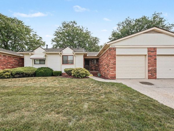 28630 Imperial Drive, Warren, MI 48093