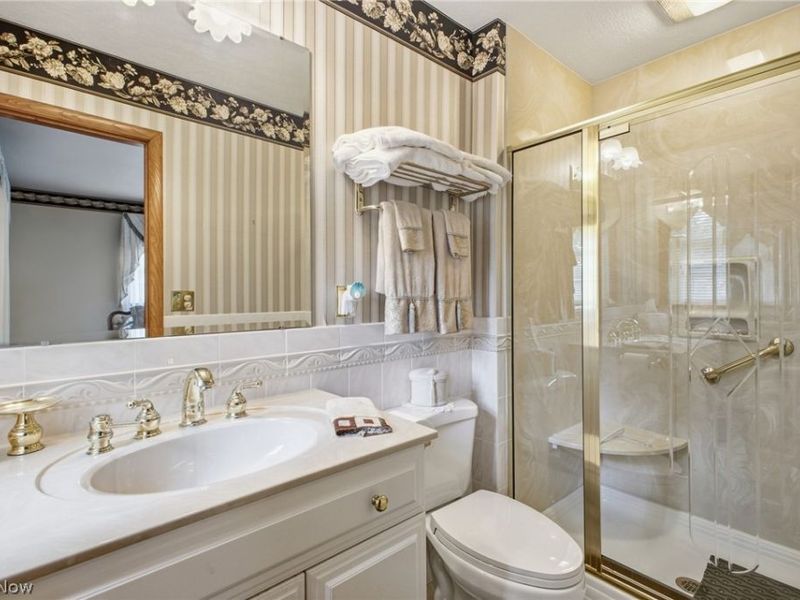 2500 Grove Street NE, Canton, OH 44721 Photo 10