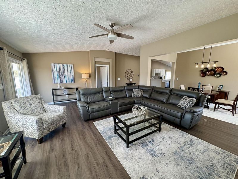 8619 Ellingsworth Way, Unit 7A, Florence, KY 41042 Photo 2