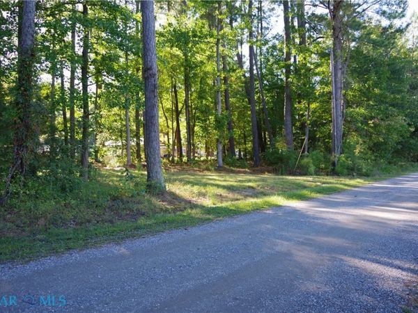 200 Chesapeake Street , Reedville, VA 22539