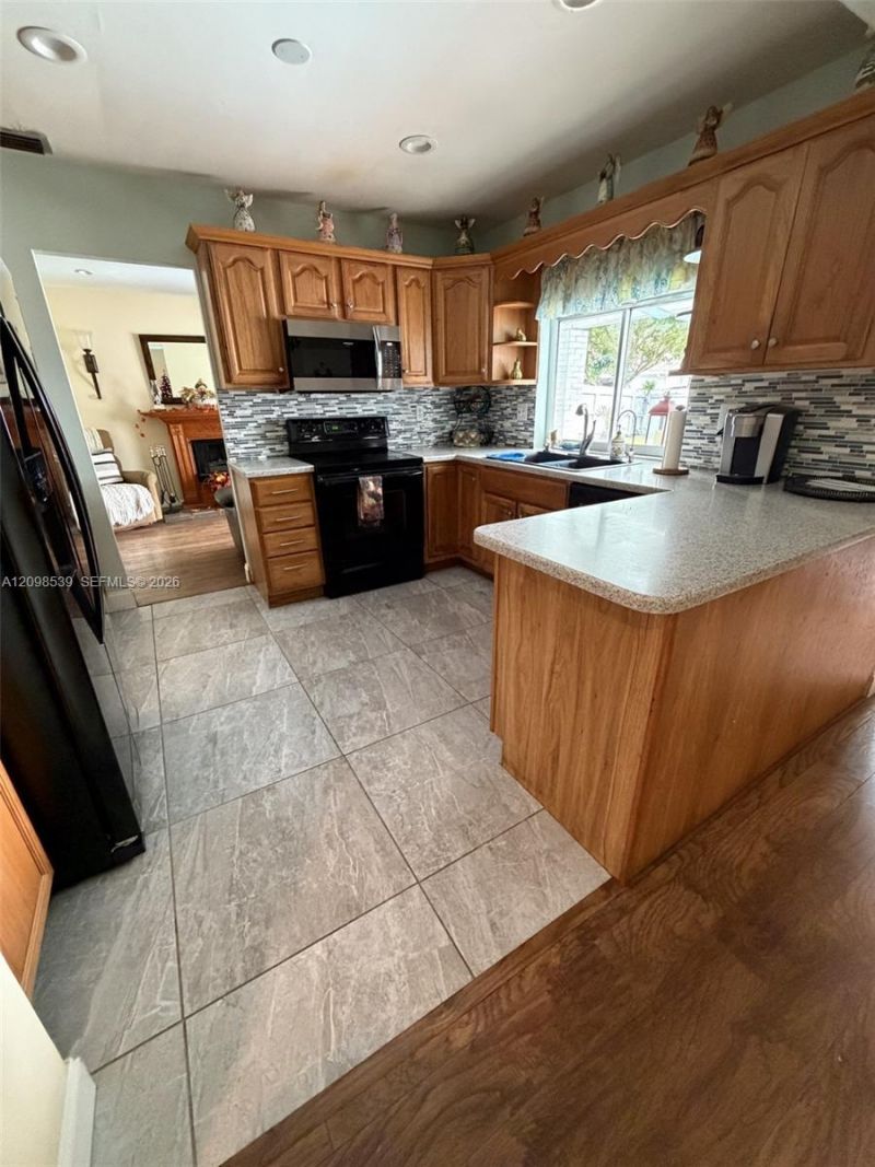 8410 SW 26th Pl , Davie, FL 33328 Photo