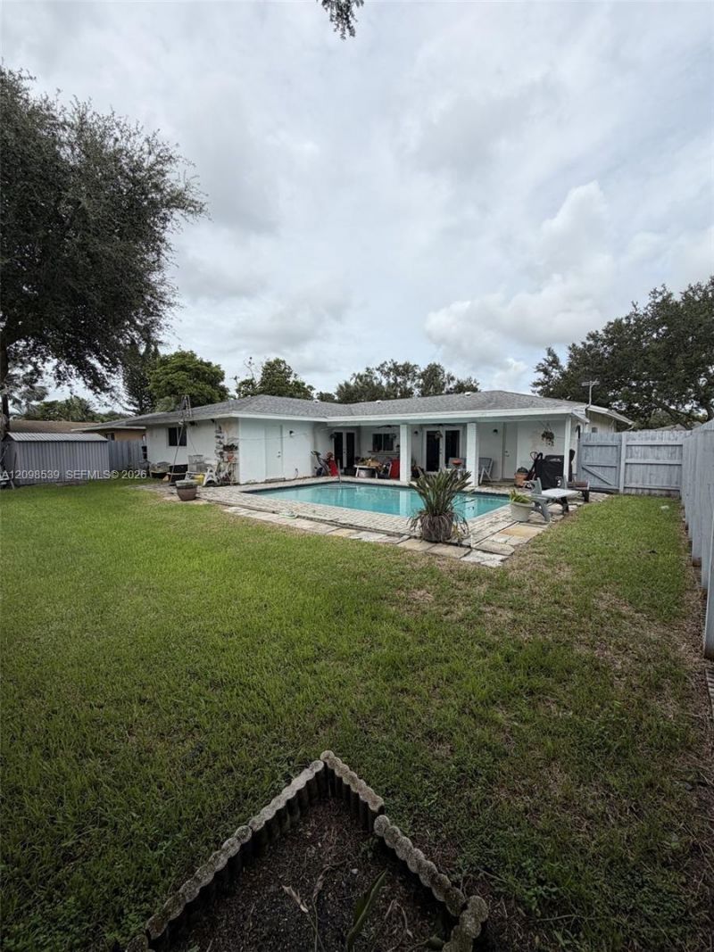 8410 SW 26th Pl , Davie, FL 33328 Photo