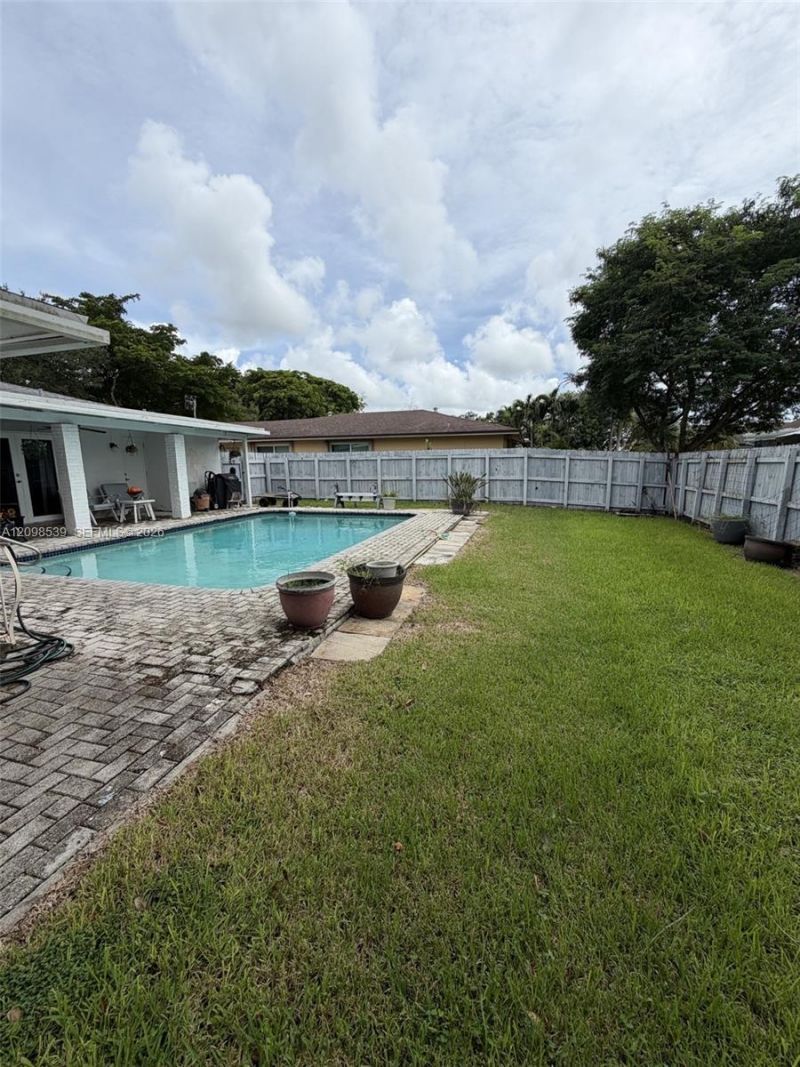 8410 SW 26th Pl , Davie, FL 33328 Photo