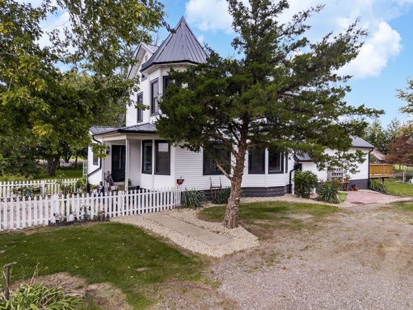 17292 E 300 North Road , Heyworth, IL 61745