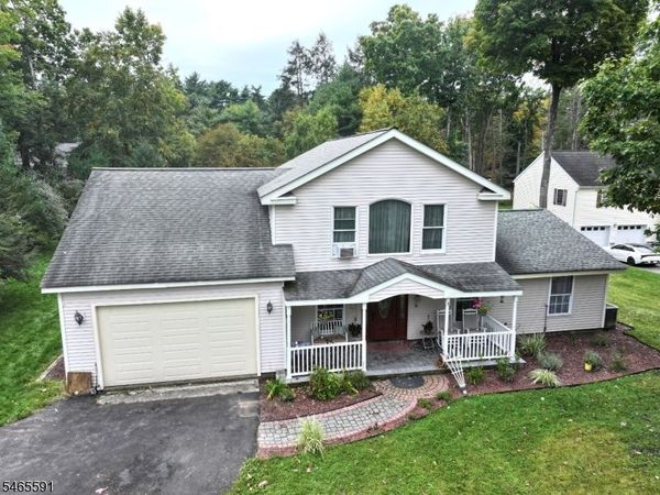 106 Holiday Ln, Montague, NJ 07827