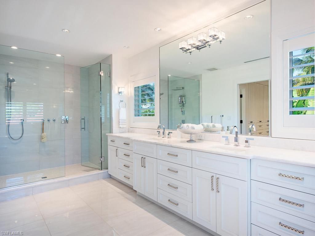 501 2nd Ave N, Naples, FL 34102 Photo