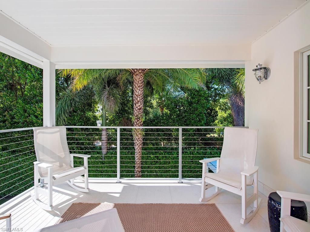 501 2nd Ave N, Naples, FL 34102 Photo