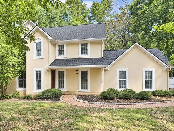 10 Valley Lane, Newnan, GA 30263