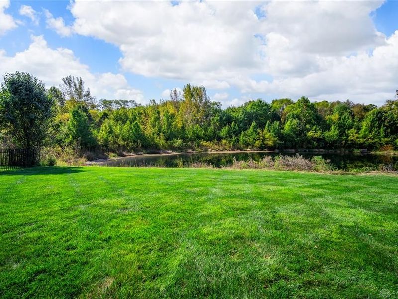 105 Clearsprings Drive, Springboro, OH 45066 Photo 3