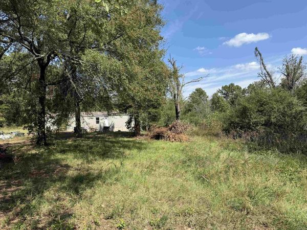 636 Eakins Road, Russellville, AR 72801