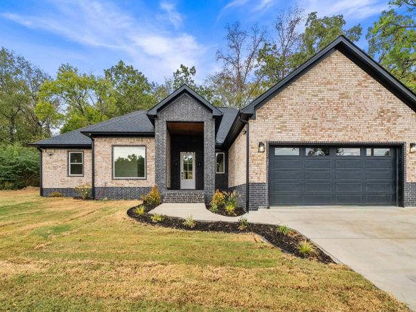 219 TV Hill Road, Hot Springs, AR 71913