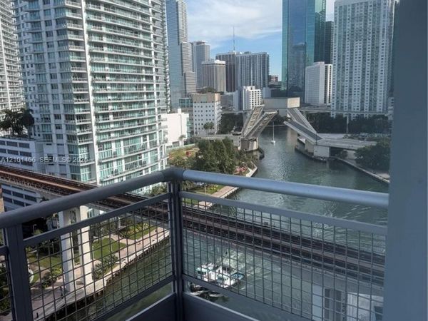 690 SW 1st Ct , Unit 1703, Miami, FL 33130