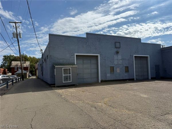 145 1st Drive NE, Unit 1, New Philadelphia, OH 44663