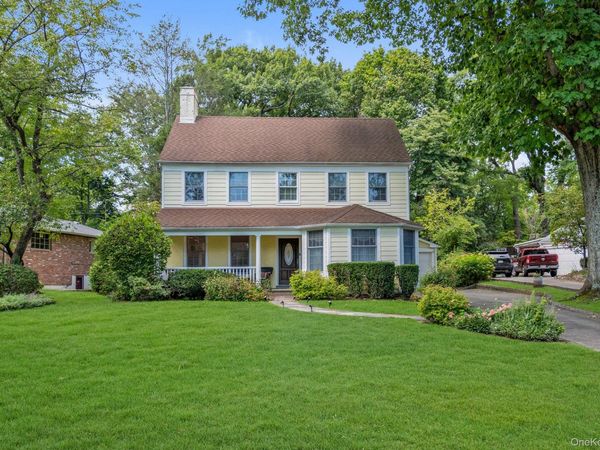 86 Summit Road , Port Washington, NY 11050