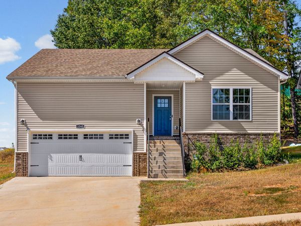 1245 Cardinal Creek Dr , Clarksville, TN 37040