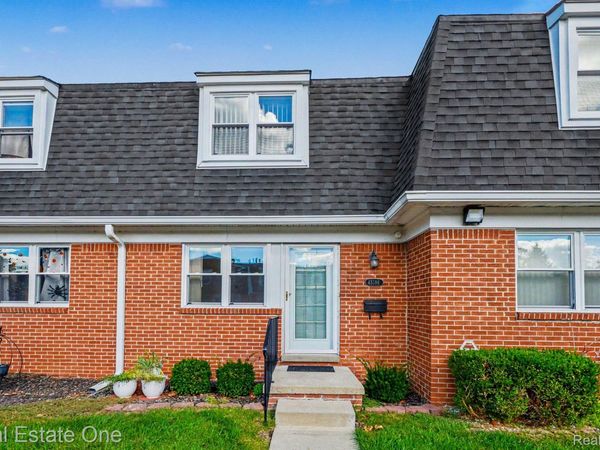 45186 Kensington Street , Utica, Mi 48317