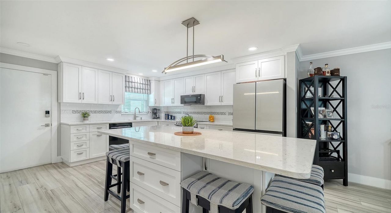 5600 Beach Way Drive , Unit 207, Sarasota, FL 34242 Photo
