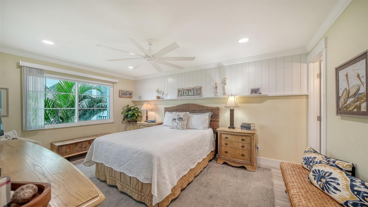 5600 Beach Way Drive , Unit 207, Sarasota, FL 34242 Photo
